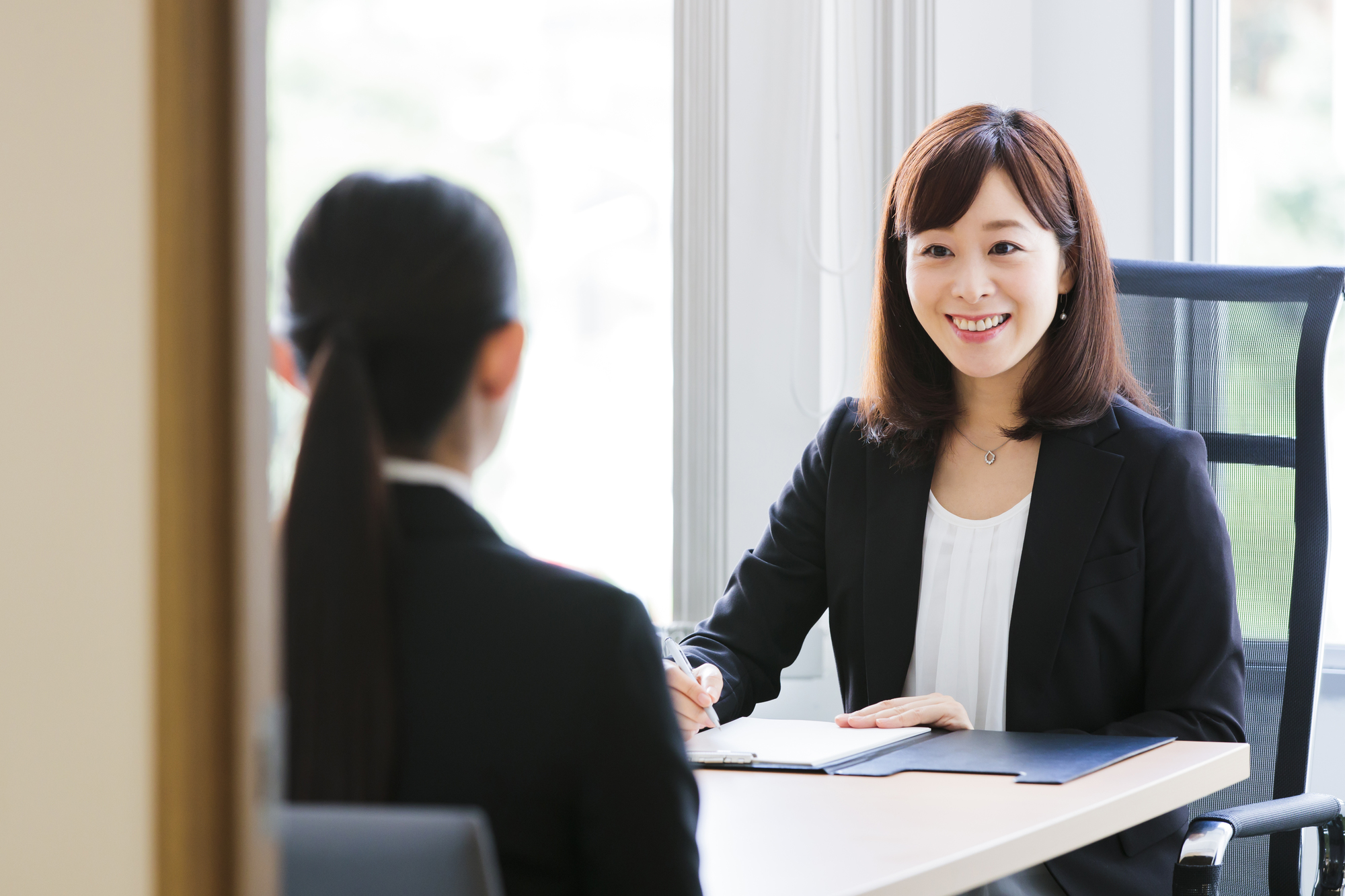 結婚相談員になるには 仕事の内容と開業方法 結婚相談所ノッツェ